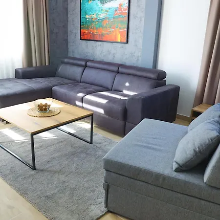 Apartmens In Apartment *