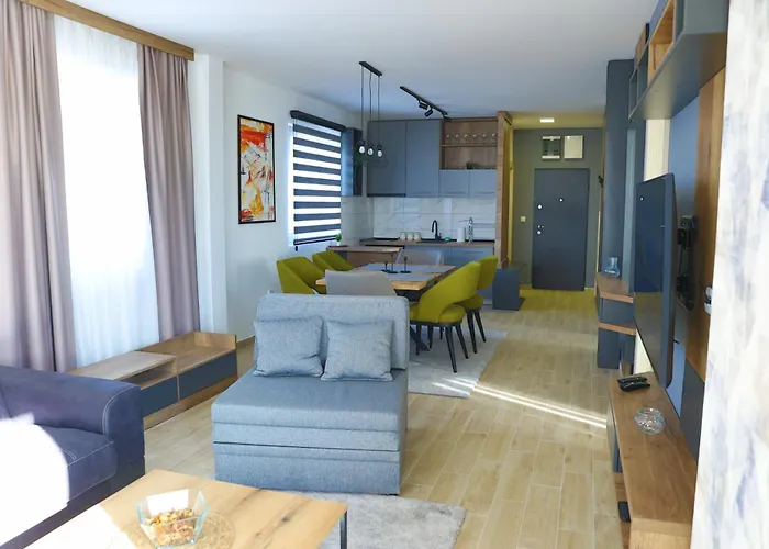 Apartmens In Apartment *