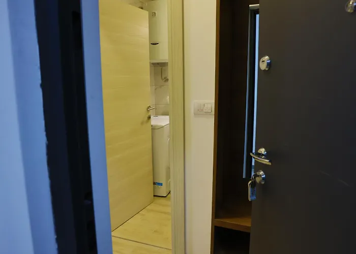 Apartmens In Apartment *